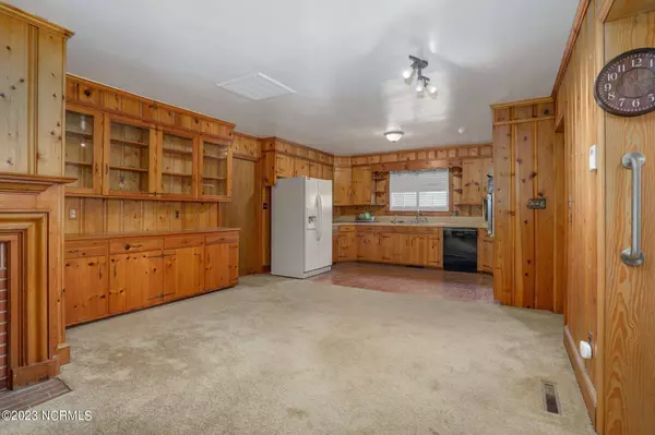 2705 N Main Street, Tarboro, NC 27886