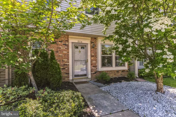 504 ROBERTS LN, Marlton, NJ 08053