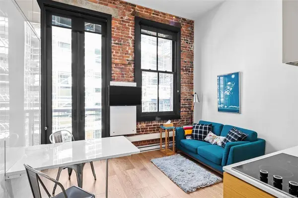 1610 Store St #222, Victoria, BC V8W 0E3