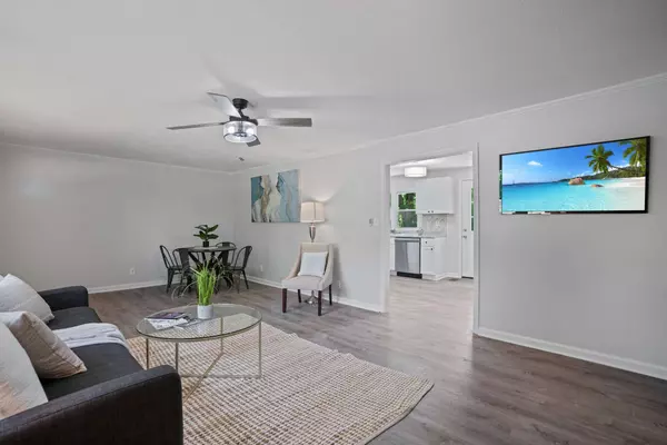 3594 Oakwood Rd, Woodlawn, TN 37191