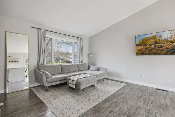 16090 Excel WAY, Rosemount, MN 55068