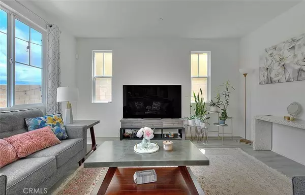 16976 Servando LN, Fontana, CA 92336