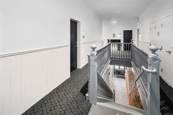 1610 Store St #222, Victoria, BC V8W 0E3