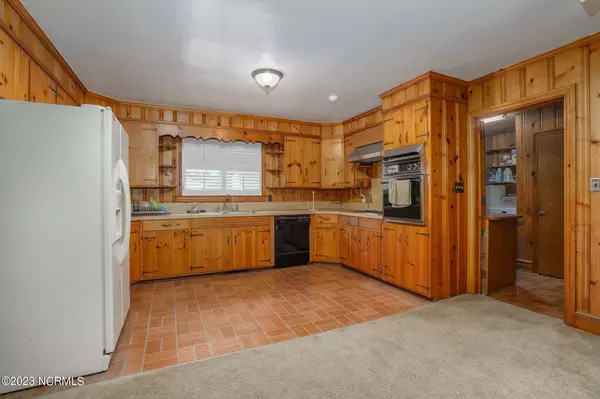 2705 N Main Street, Tarboro, NC 27886