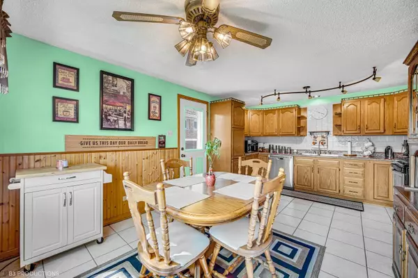 9604 Mayfield Avenue, Oak Lawn, IL 60453