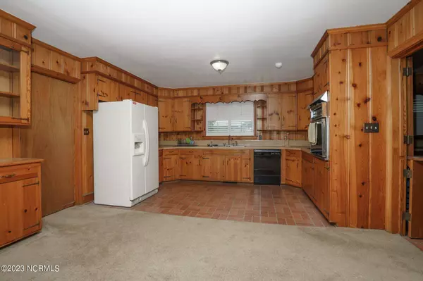 2705 N Main Street, Tarboro, NC 27886