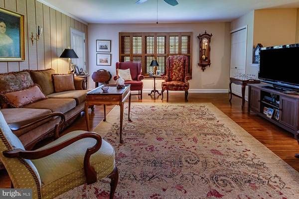 3408-B NEILS CT, Mount Laurel, NJ 08054