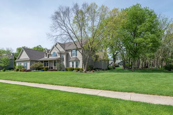 608 White Oak WAY, Yorkville, IL 60560