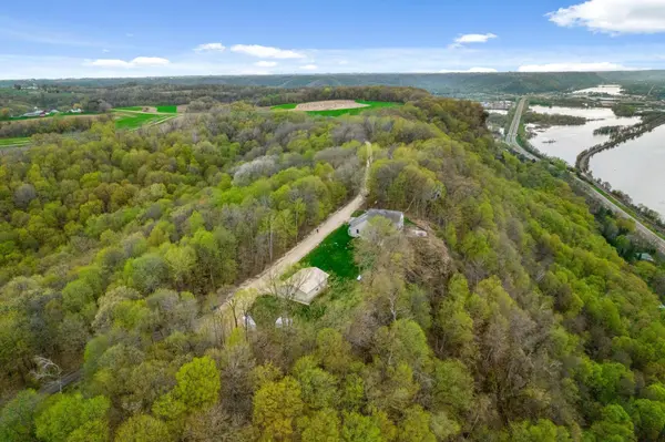 21697 Government Pointe RD, Winona, MN 55987