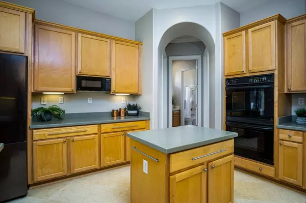 6511 Upland CT, Rocklin, CA 95677