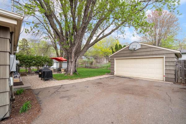 423 Monroe AVE S, Edina, MN 55343