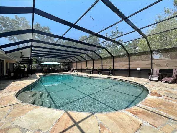 5635 7TH AVE N, St Petersburg, FL 33710