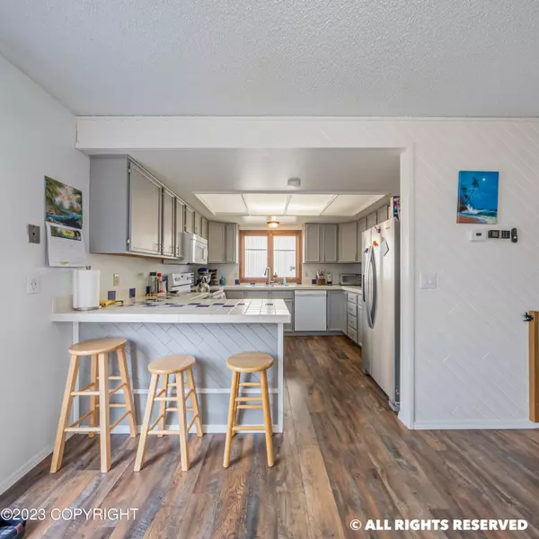 4111 VISCOUNT CIR, Anchorage, AK 99502