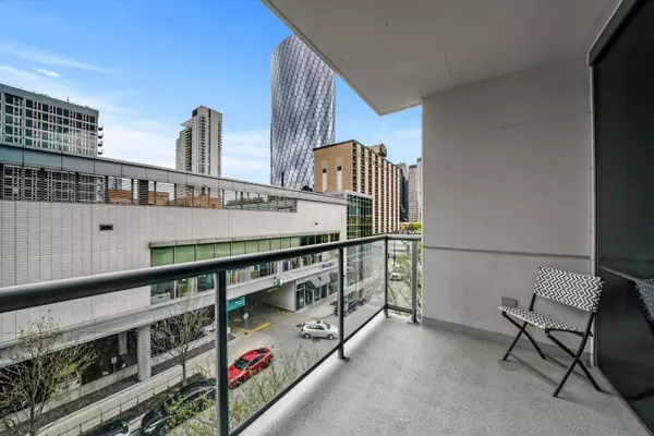 123 S Green ST #402B, Chicago, IL 60607