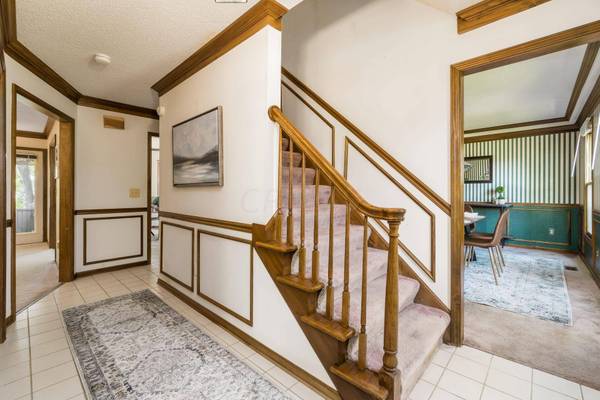 7749 Seddon Drive, Dublin, OH 43016