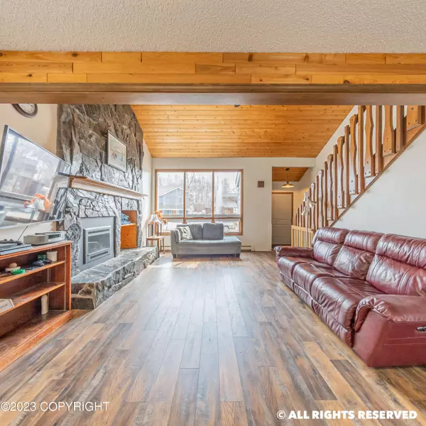 4111 VISCOUNT CIR, Anchorage, AK 99502