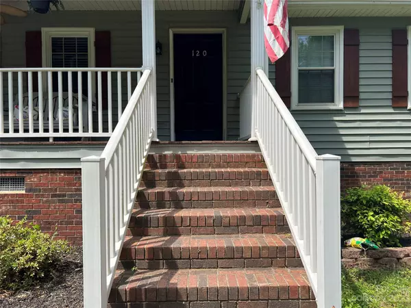 120 Stacybrook DR SE, Concord, NC 28025