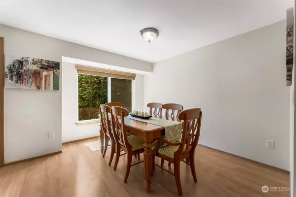 22925 SE 283rd ST, Maple Valley, WA 98038