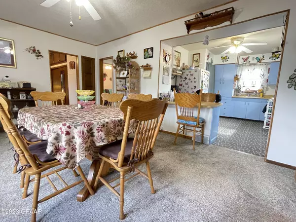 204 2ND Street W, Argyle, MN 56713