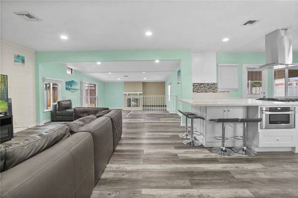 20238 Hartland ST, Winnetka, CA 91306