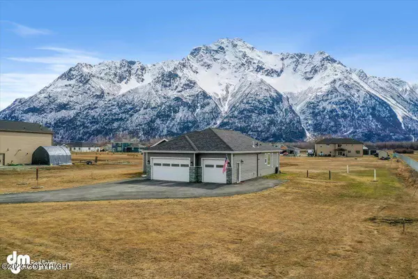 14776 E Lydia CIR, Palmer, AK 99645