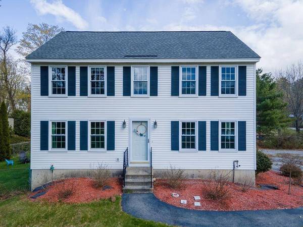 9 Mountain RD, Goffstown, NH 03045