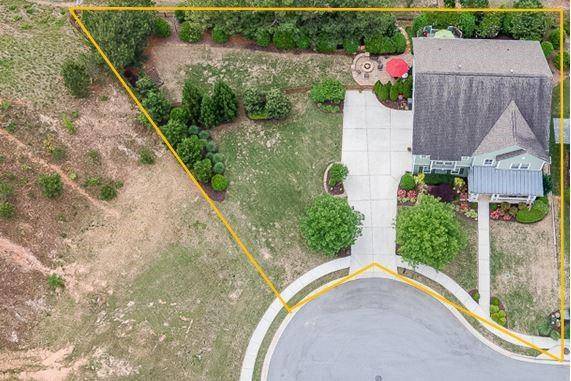 6407 Sycamore DR, Hoschton, GA 30548