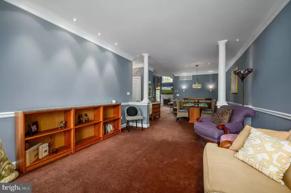 70 CHAPEL HILL RD, Mount Laurel, NJ 08054