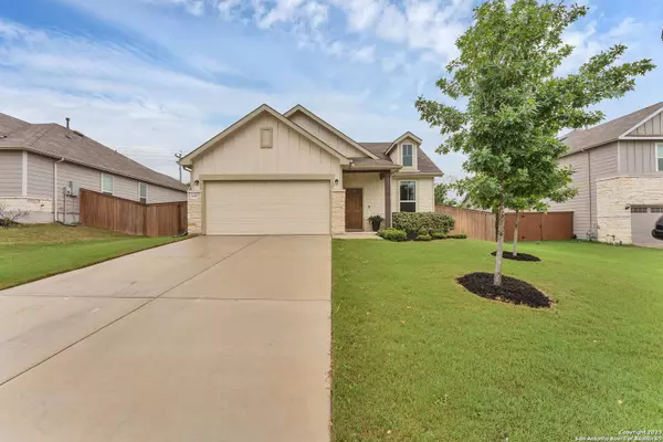 6049 Grayson Cliff, Schertz, TX 78108