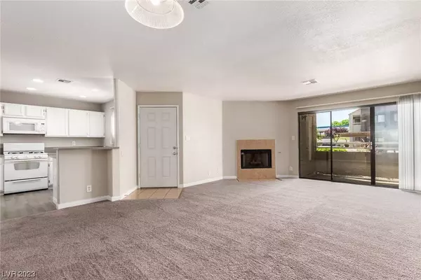 5076 S Rainbow Boulevard #104, Las Vegas, NV 89118