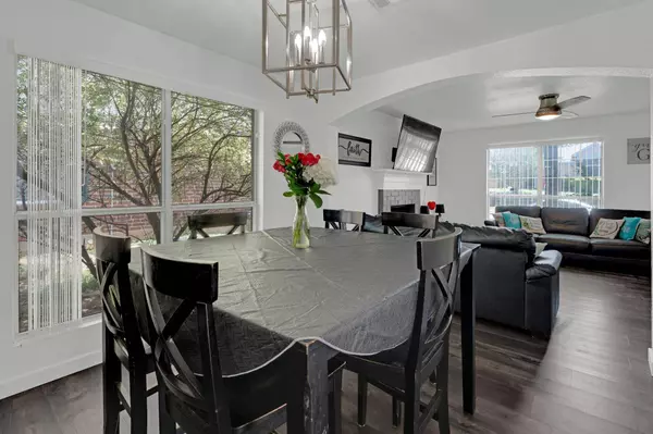 144 Hunter Drive, Cedar Hill, TX 75104