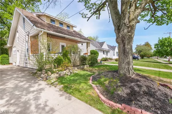 1612 Parker DR, Mayfield Heights, OH 44124