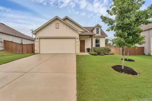 6049 Grayson Cliff, Schertz, TX 78108