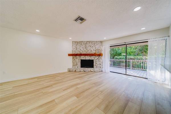 805 OLD MILL POND RD, Palm Harbor, FL 34683