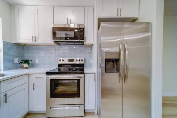 805 OLD MILL POND RD, Palm Harbor, FL 34683