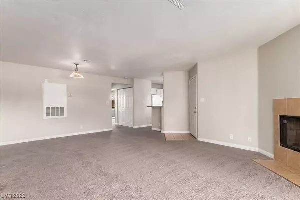 5076 S Rainbow Boulevard #104, Las Vegas, NV 89118