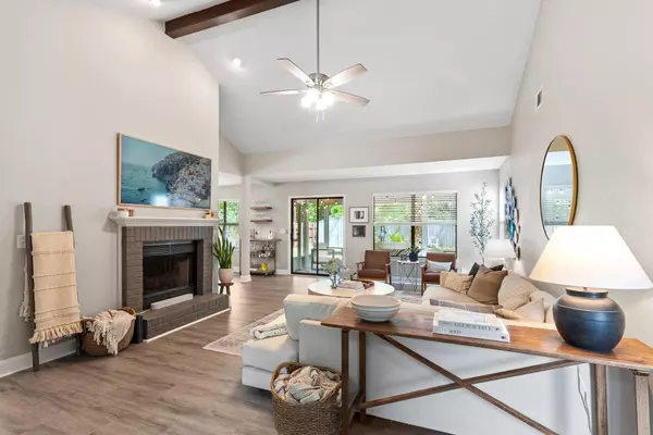 112 Meadow Woods Lane, Niceville, FL 32578