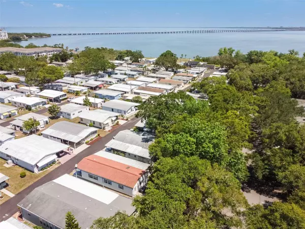 585 SKY HARBOR DR #420, Clearwater, FL 33759