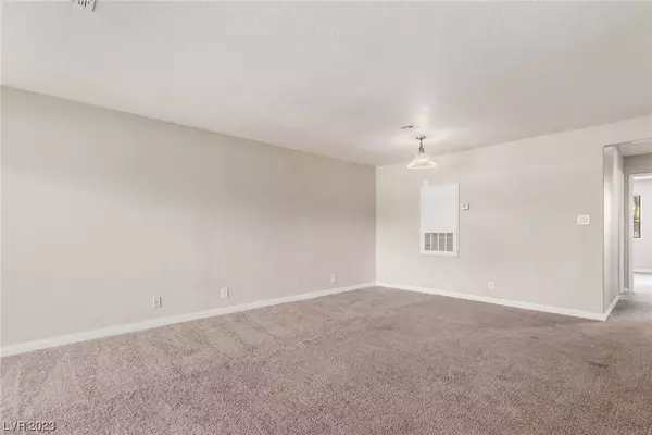 5076 S Rainbow Boulevard #104, Las Vegas, NV 89118