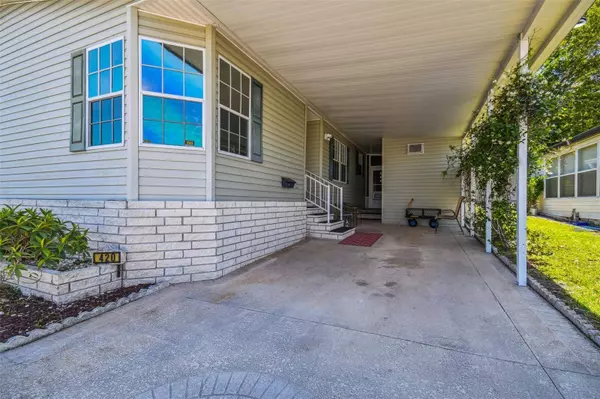 585 SKY HARBOR DR #420, Clearwater, FL 33759