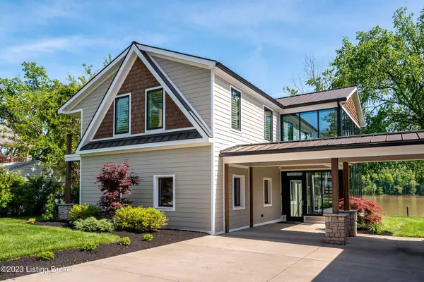 246 W River Rd, Charlestown, IN 47111