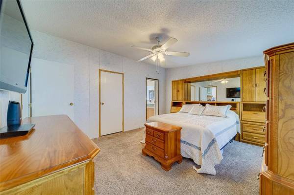 1100 BELCHER RD S #33, Largo, FL 33771