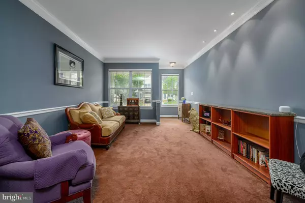 70 CHAPEL HILL RD, Mount Laurel, NJ 08054