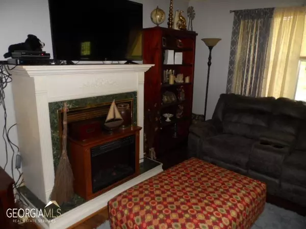 3194 Teamon, Griffin, GA 30223