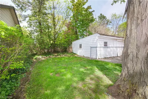 1612 Parker DR, Mayfield Heights, OH 44124