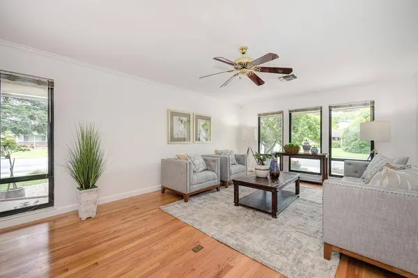 9169 Rosewood DR, Sacramento, CA 95826