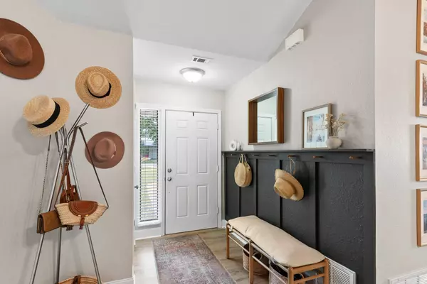 112 Meadow Woods Lane, Niceville, FL 32578