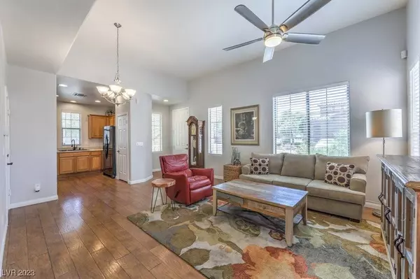 8128 Whiteriver Plateau Lane, Las Vegas, NV 89178