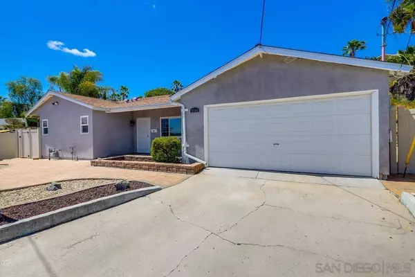 9744 Ramo Ct, Santee, CA 92071