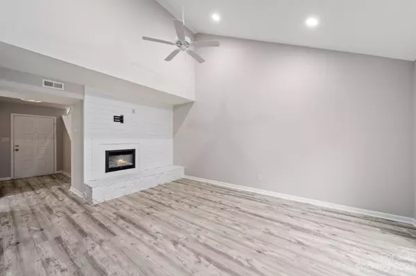 7602 Mariner Cove DR, Cornelius, NC 28031